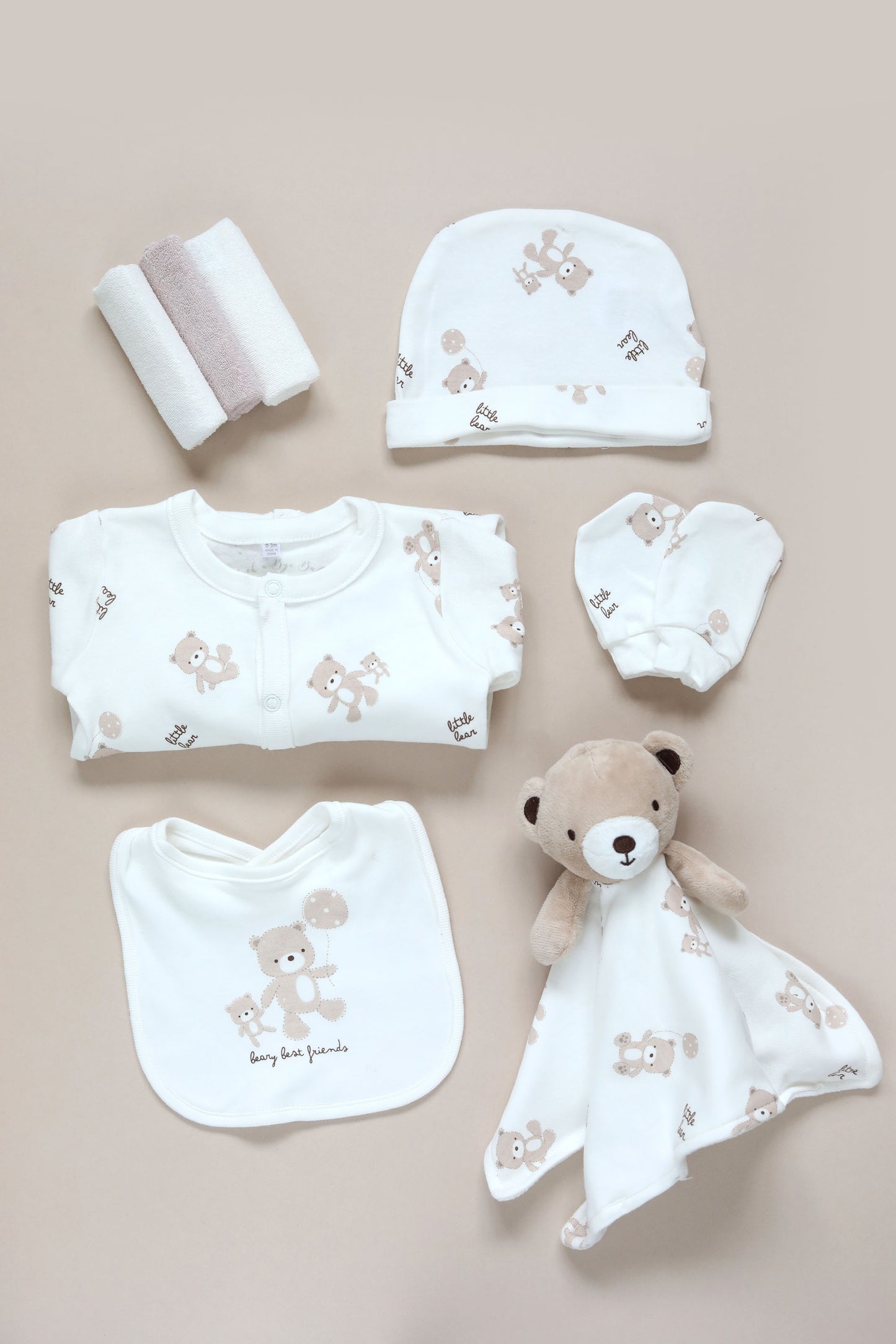 Bear Unisex 8pc Baby Outfit Gift Set W/ Comforter