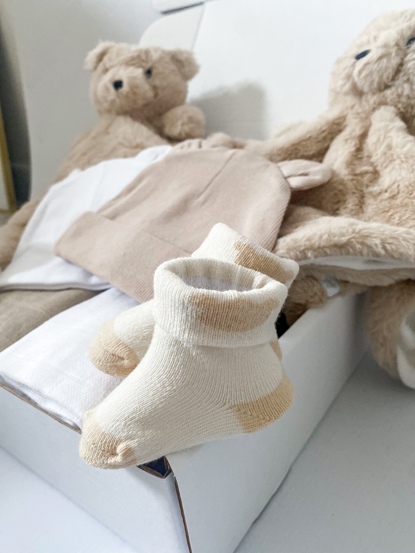 Neutrals Bear Twin Baby Gift Set | Baby Hamper 0-6M